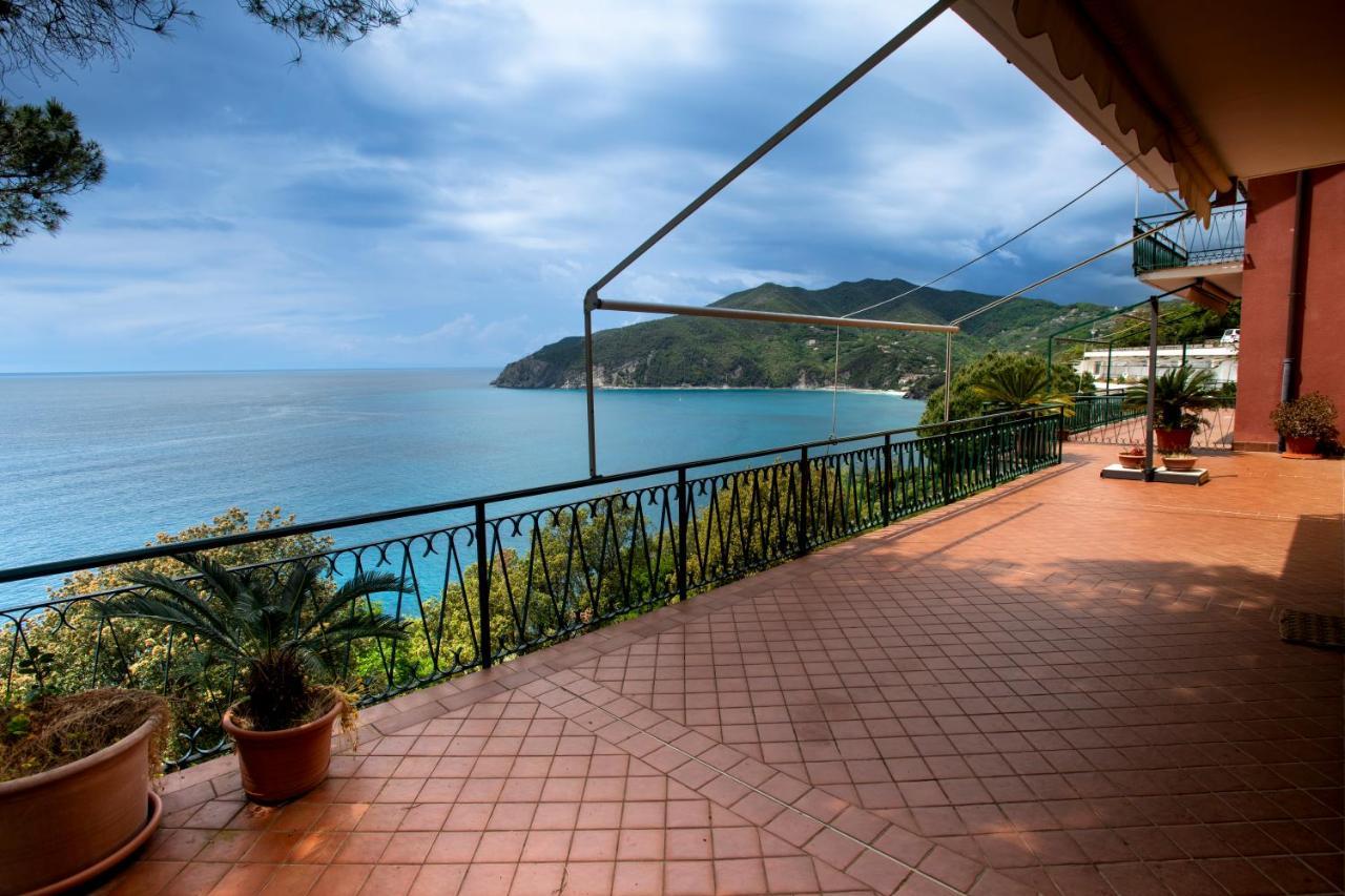 מונליה 080 - La Villa Storica Il Vigneto 45B, Terrazza Sul Mare - Parcheggio Privato Gratis מראה חיצוני תמונה